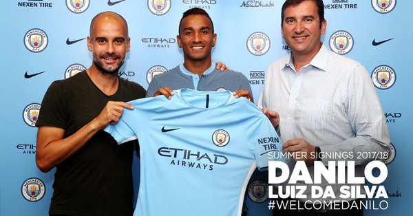 Danilo joins Manchester City
