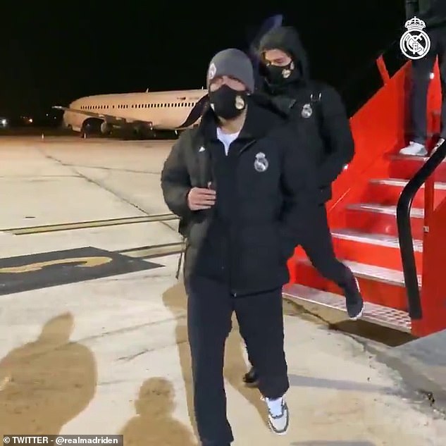 2021-01-09-Arrival-in-Pamplona.jpg Real-Madrid First Team