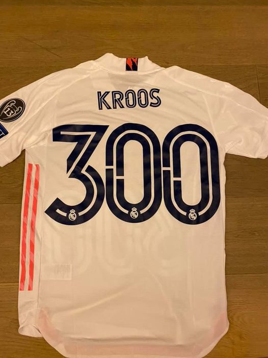 2021-01-09-Toni-Kroos-300erste-Match-fuer-Real-Madrid-Shirt.jpg